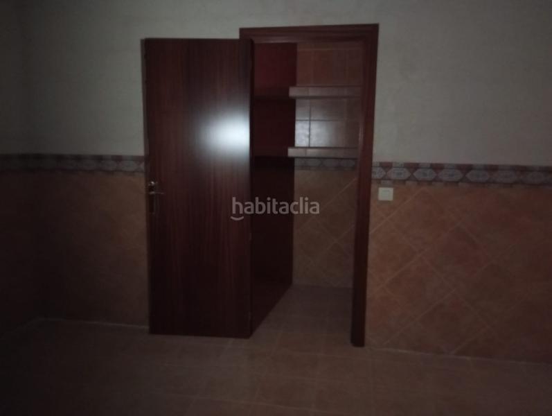 Foto bee2f691-c1b1-49b3-a807-0cb05537df9c. Casa adossada amb calefacció a Villa de Don Fadrique (La)