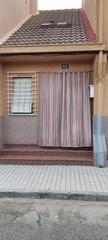 Maison jumelée à Lillo. Venta adosado en lillo toledo