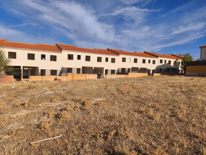 Foto 79106481-912e-4660-b042-4d7cc1a24d56. Reihenhaus mit heizung parking in Cabezamesada