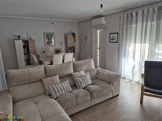 Maison jumelée à Quintanar de la Orden. Venta de casa totalmente reformada en quintanar de la orden