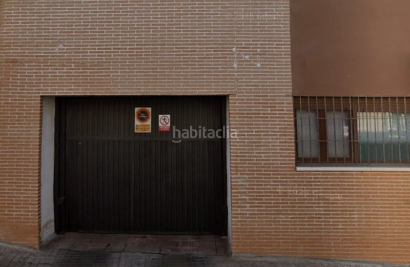 Foto f0d43f5d-4a49-4224-8e0c-549bd171991d. Aparcament cotxe a Olías del Rey