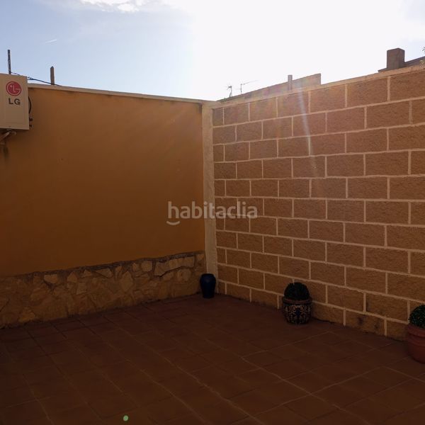 Foto 55f5e3ad-adc3-43cc-97ec-5152694427b1. Casa adossada amb calefacció a Villa de Don Fadrique (La)