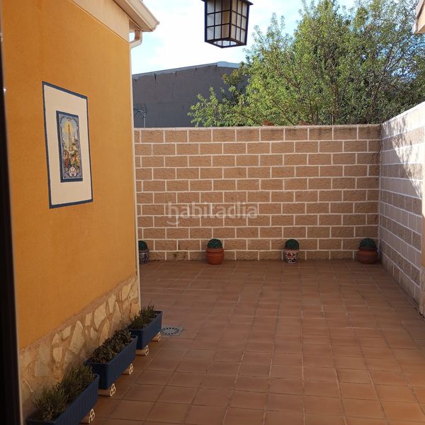 Foto 9ce550fa-6c26-4f27-aeec-58c14551f198. Casa adossada amb calefacció a Villa de Don Fadrique (La)