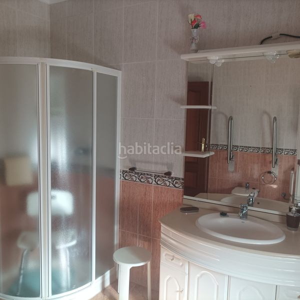 Foto 81d4caa6-a9b9-4e33-8802-d0e737a2f4e0. Casa amb calefacció a Hinojosos (Los)