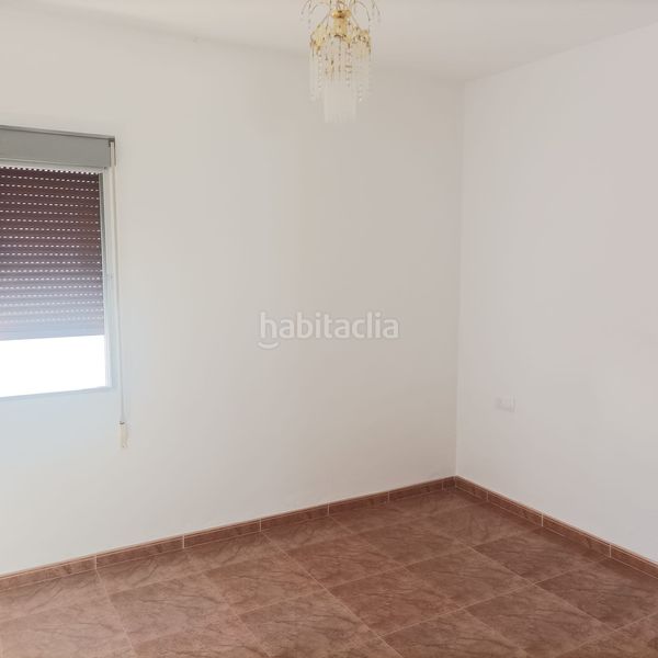 Foto a00e6a8e-bb0c-4b4b-aa03-522342d6c529. Casa amb calefacció a Hinojosos (Los)
