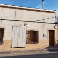 Casa in Villa de Don Fadrique (La). Venta vivienda en la villa de don fadrique toledo