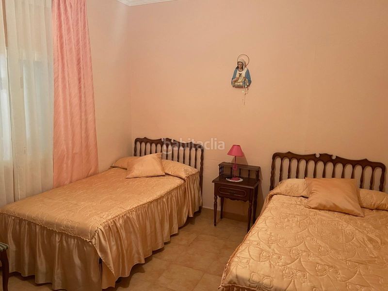 Foto 2a324b3e-9653-4cc2-b643-f73535f3d9b7. Casa amb calefacció a Puebla de Almoradiel (La)