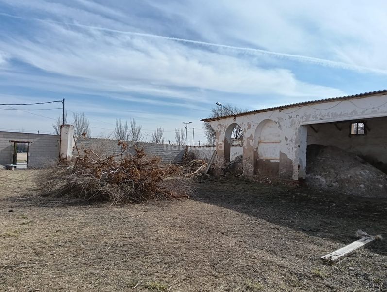 Foto 9cad7532-aad2-4642-aebe-54f469a78a6f. Terreny residencial a Villacañas
