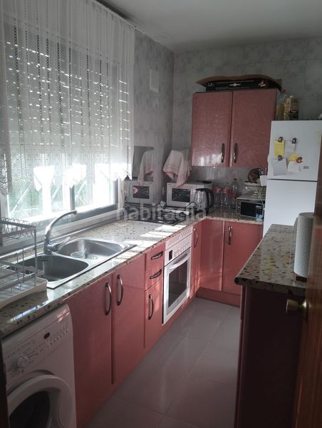Foto 42f05e66-8280-45b2-95df-0f2f5dd198d5. Casa amb calefacció a Lillo