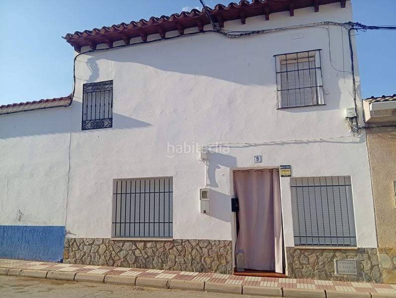 Foto f0202921-694b-4b9a-9f25-5564fcd5f45c. Casa amb calefacció a Villa de Don Fadrique (La)