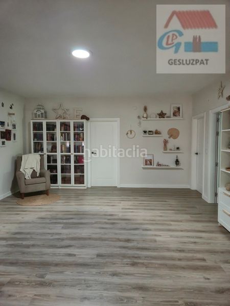 Foto 06e43278-8099-49aa-8af6-0cb9e63aa2ec. Casa amb calefacció a Puebla de Almoradiel (La)