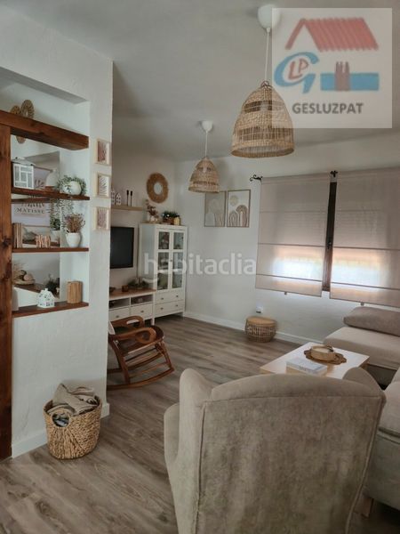 Foto 9d698e89-68f2-427f-aa18-72fd7b2daa1b. Casa amb calefacció a Puebla de Almoradiel (La)