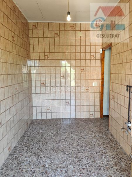 Foto e5f733ec-e8f1-4060-9a2b-27bafeccb6d4. Casa aparellada amb aparcament piscina a Corral de Almaguer