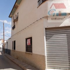 Casa en Villa de Don Fadrique (La). Venta de vivienda  local en la villa de don fadrique toledo