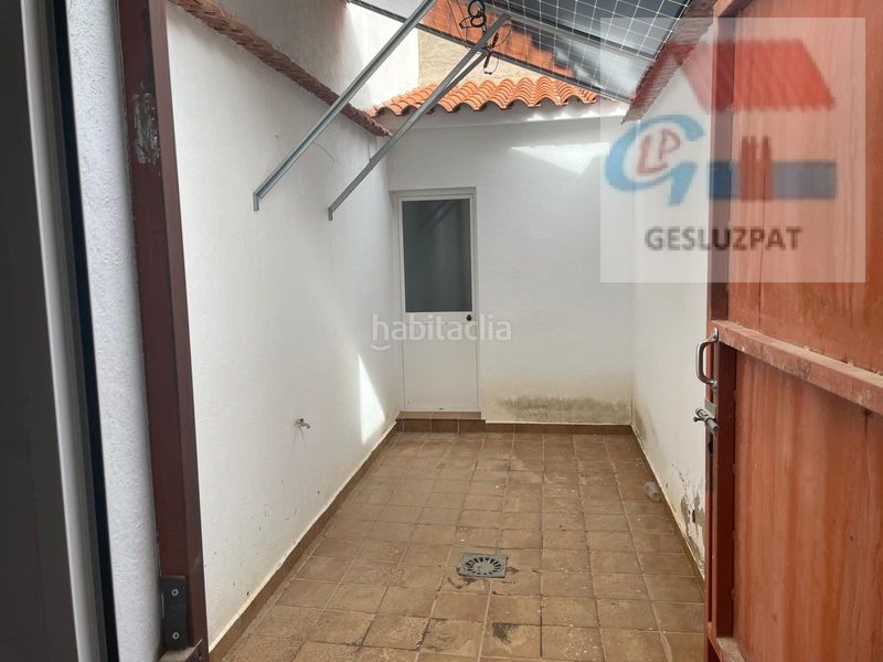 Foto b436c21a-c8a5-47ff-b6d1-438f25ff5de0. Edificio in Puebla de Almoradiel (La)