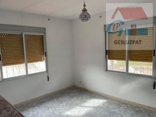 Haus in Puebla de Almoradiel (La). Casa céntrica con patio en puebla de almoradiel