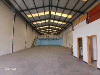 Nau industrial a Alcácer. Alquiler y venta nave en perfecto estado en p.i. alter de alcace