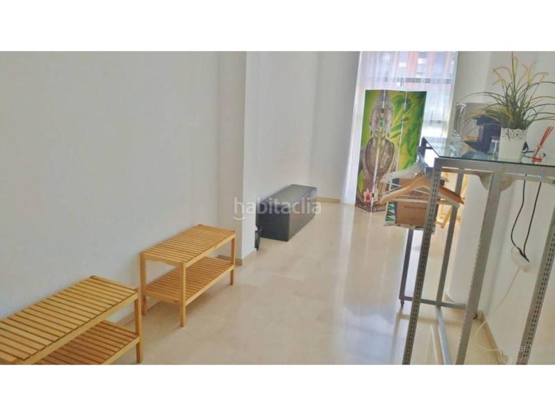 Foto edd1a8d3-5aee-43eb-a42d-c0f10438e942. Local commercial dans Parc Central Torrent