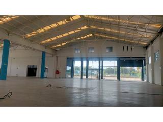 Fabrikhalle in Picanya