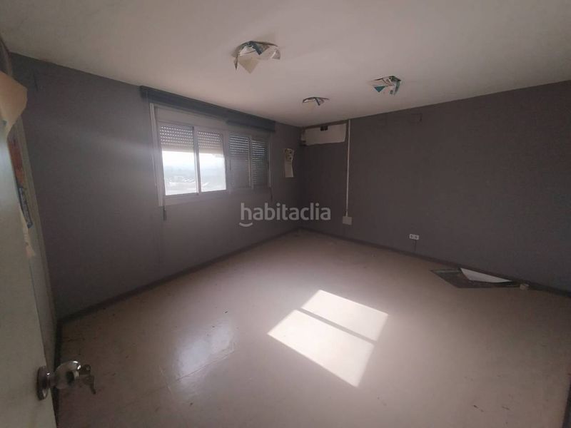 Foto ba6aa8c6-607c-4ae8-8b12-cf86c9e650ab. Miete büro in Quart de Poblet