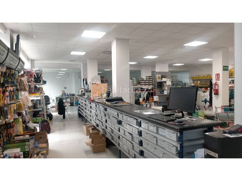 Foto 51af00c8-ae48-4953-b32d-2f5a97e18169. Nau industrial a Plaza Xúquer Paiporta