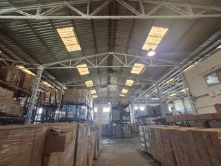 Miete Fabrikhalle in Beniparrell. Alquila nave esquinera en p.i. poligono de beniparrell