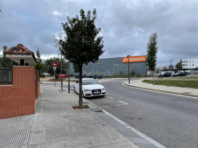 Foto 2d338b64-a97b-4c65-97f6-fedd7839f1e9. Autoparkplatz in avenida president tarradellas 46 in Reus