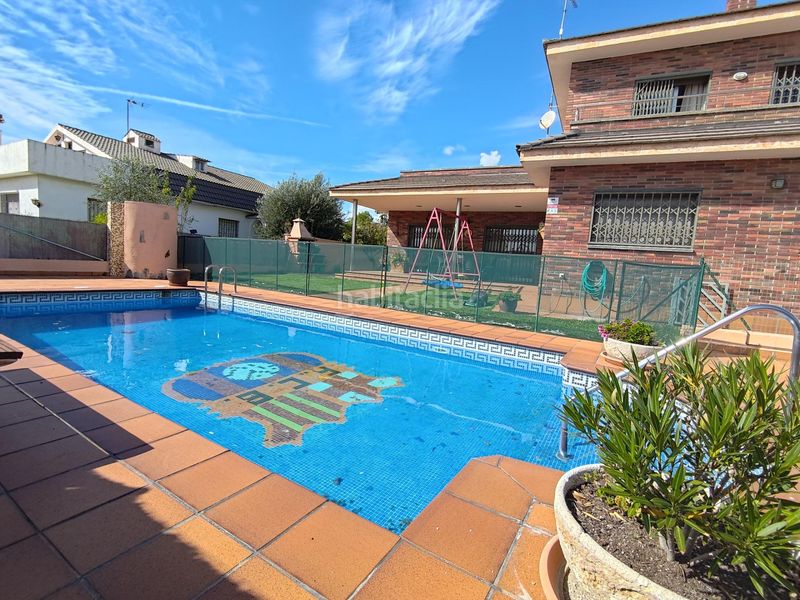 Foto 9319fc51-6415-45e7-b2e6-36b654145e83. Xalet amb aparcament piscina a Els Masos - Els Garrofers Coma-ruga