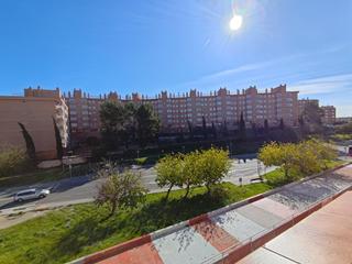 Pis  S marc. Piso de 3 habitaciones en ed. sant marcos, sant pere i sant pau,