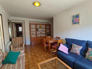 Pis  S marc. Piso de 3 habitaciones en ed. sant marcos, sant pere i sant pau,