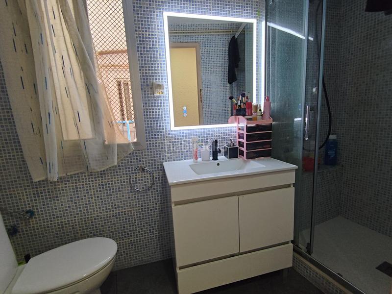 Foto 45ae3b0c-9518-46a1-8f26-3098fd23e883. Piso  3 habitaciones ubicado en calle gran canaria, en Tarragona