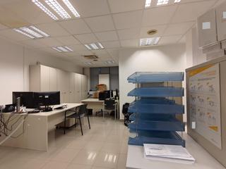 Lloguer Local Comercial  Alguer. Gran local en venta y con opción en alquiler para diferentes uso