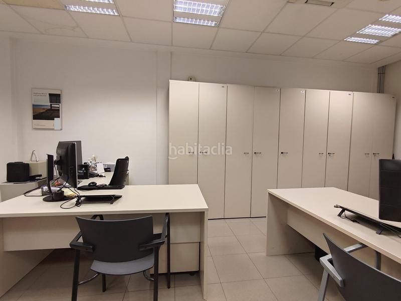 Foto 57e89cd5-31b6-40e2-b4a9-0ed8919e722e. Alquiler local comercial gran local en venta y con opción en alquiler para diferentes usos profesionales . en Tarragona