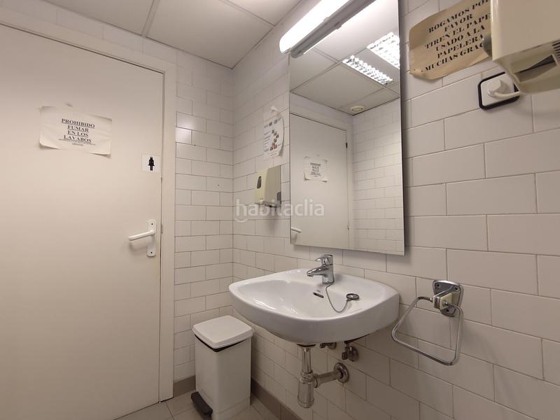 Foto f6ead236-dea6-412d-a4e2-b0cc6f5c8e26. Alquiler local comercial gran local en venta y con opción en alquiler para diferentes usos profesionales . en Tarragona