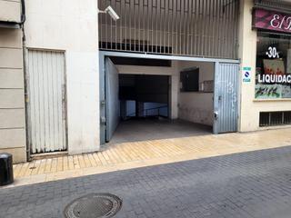 Aparcament cotxe a Carrer dels recs 28. En venta en reus  plaza de parking y trastero edificio quer