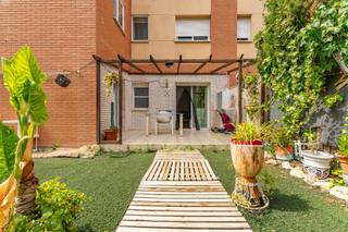 Appartement à Centre. Bajos con jardin en ametlla de mar, salou