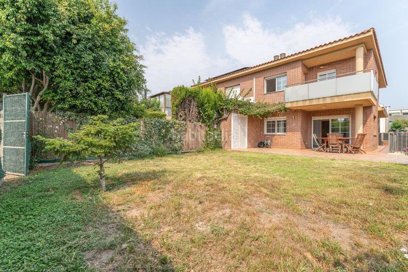 Foto e95ee0fd-75a6-45f5-a694-aa2de657329b. Casa adossada amb calefacció aparcament piscina a Cambrils