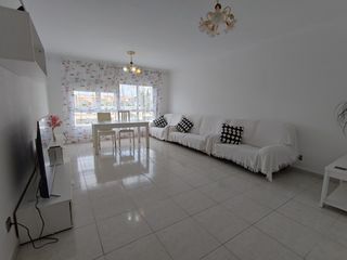 Piso  Calle d'amposta. En venta coqueto piso de cuatro habitaciones ubicado en calle am