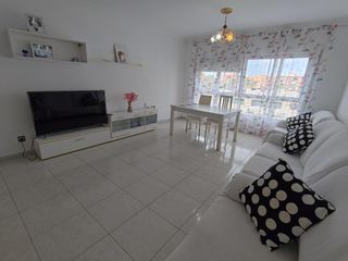 Piso  Calle d'amposta. En venta coqueto piso de cuatro habitaciones ubicado en calle am