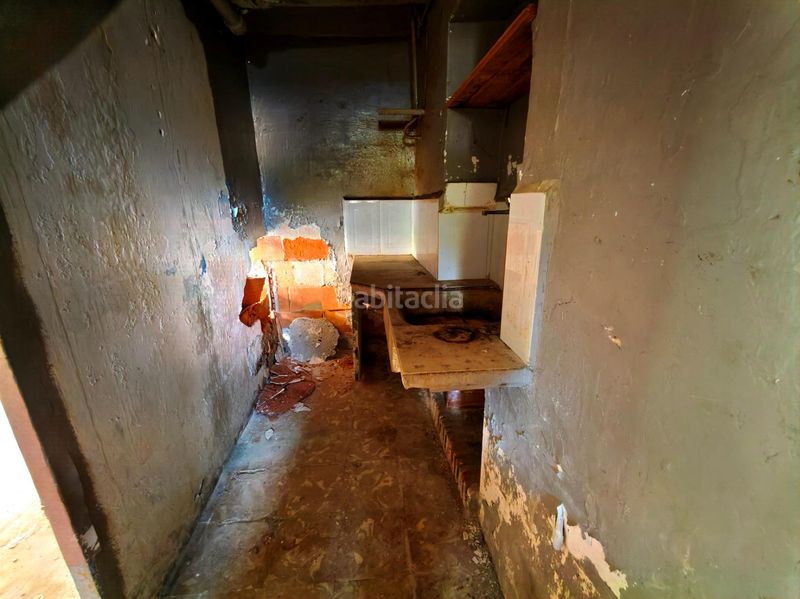 Foto 12f343d1-3d75-4cba-86e9-883d00fd223e. Casa amb aparcament a Garidells (Els)