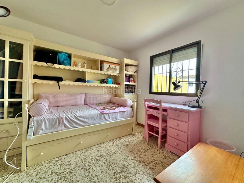 Foto 83533356-b21e-4200-a32a-c83b8782eb2b. Casa adossada a Zona Miraflores Marbella
