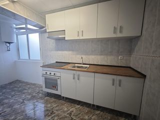 Pis  S felip. Bonito piso reformado en venta con espléndidas vistas y muy sole