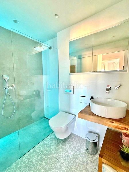 Foto 84a73683-9282-46b0-b0e4-5b14dd74f75e. Pis amb aparcament a los jardines de Marbella - la ermita Marbella