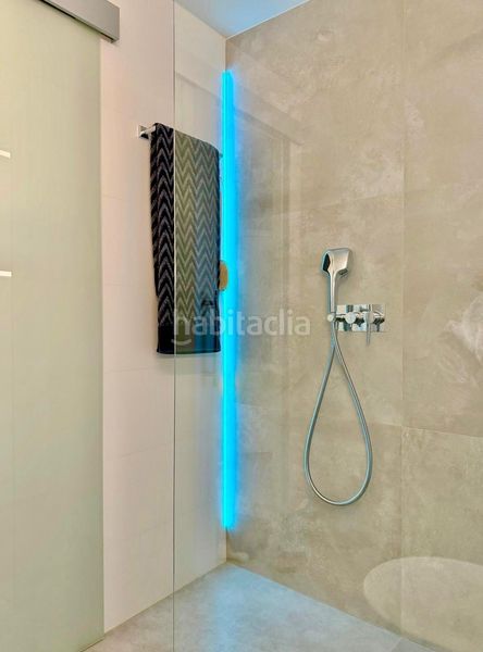 Foto ddd16a27-50c4-4326-919d-08dc6c8891d3. Pis amb aparcament a los jardines de Marbella - la ermita Marbella