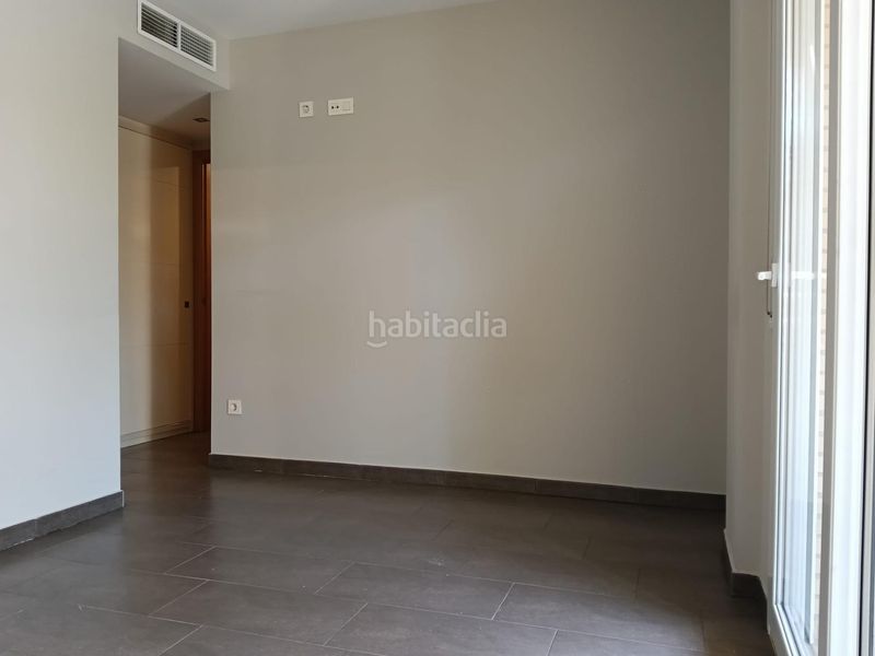 Foto 146da7b0-514f-4a98-9e78-094cb404e33b. Pis amb piscina a Barenys Salou