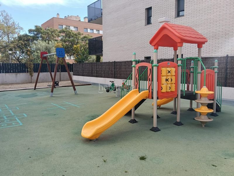 Foto 15f44fb4-ed20-4a6f-8e30-755953b69529. Pis amb piscina a Barenys Salou