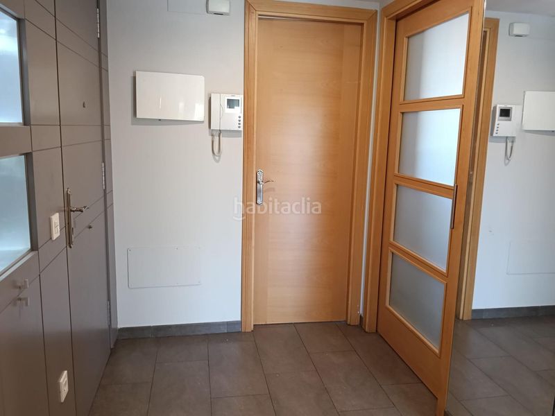 Foto 4c53e203-e29d-444a-b98d-3031dc4253c2. Pis amb piscina a Barenys Salou