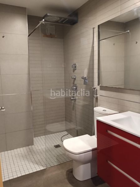 Foto b96fd9a2-e6f8-42eb-b4e5-de7fb177b9f1. Pis amb piscina a Barenys Salou