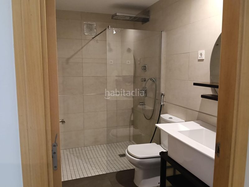 Foto d44b3ceb-9df8-4d96-baf6-3f67888a0237. Pis amb piscina a Barenys Salou