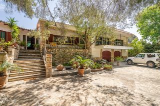 Xalet  Muntanya oliva-i. En venta villa con edificacion y buena ubicacion en cami muntany